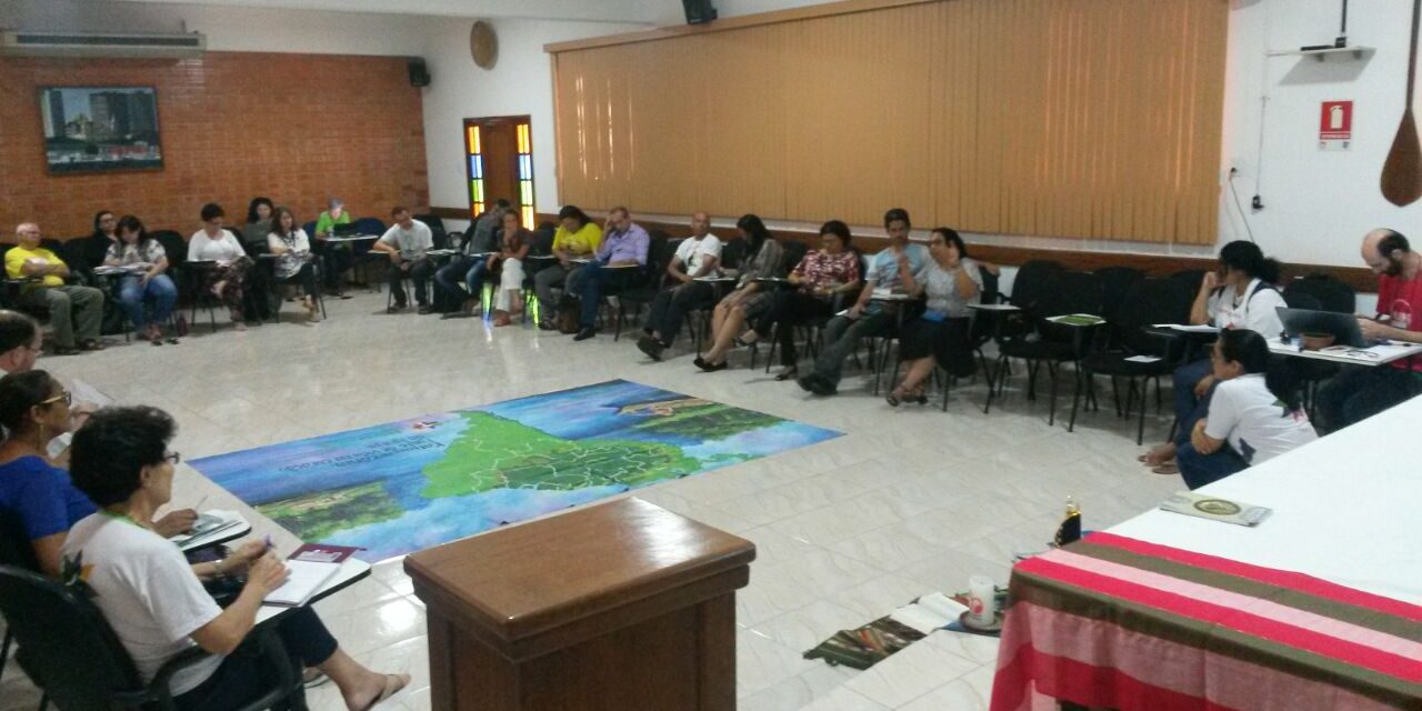 Assessores e representantes dos Comitês regionais da Repam se reúnem em Manaus.