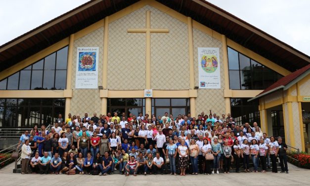 Pastoral Familiar reuniu mais 200 agentes em Encontro de Formação  do INAPAF