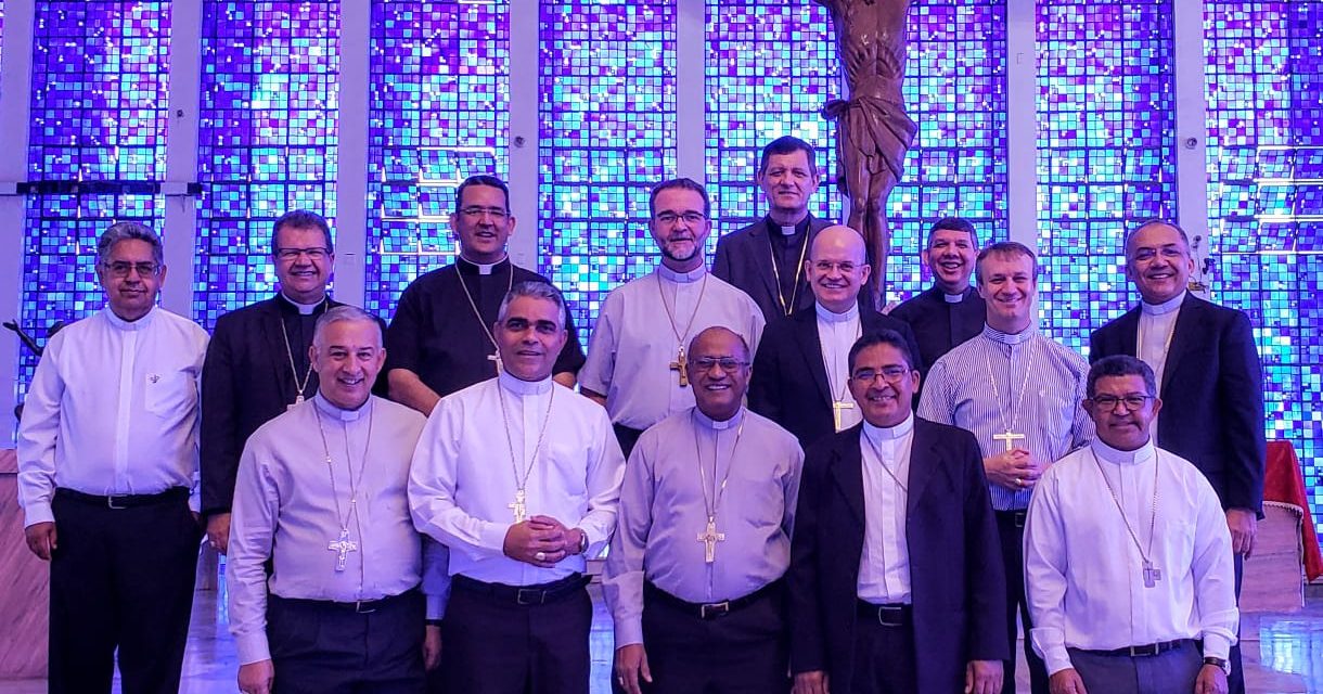 Bispo de Cametá participa de encontro dos novos prelados do Brasil