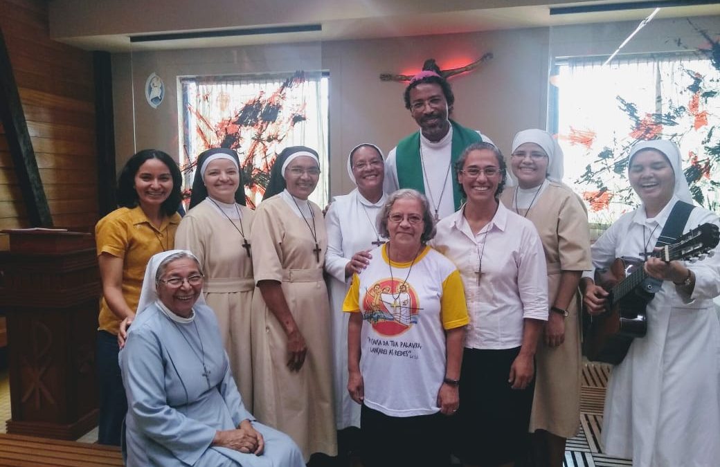 Religiosas do Marajó em encontro com Dom Teodoro
