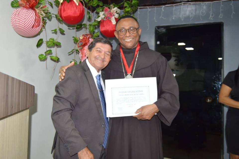 Dom João Muniz recebe título de cidadão altamirense