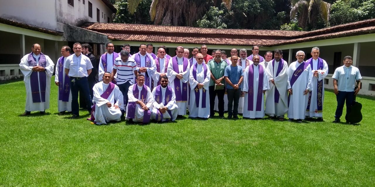 Diocese de Marabá realiza retiro no Sagrado Coração de Jesus.