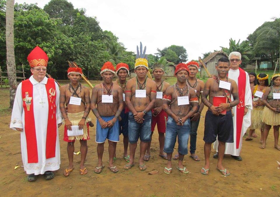 Dom Wilmar Santin celebra com indígenas da Prelazia de Itaituba