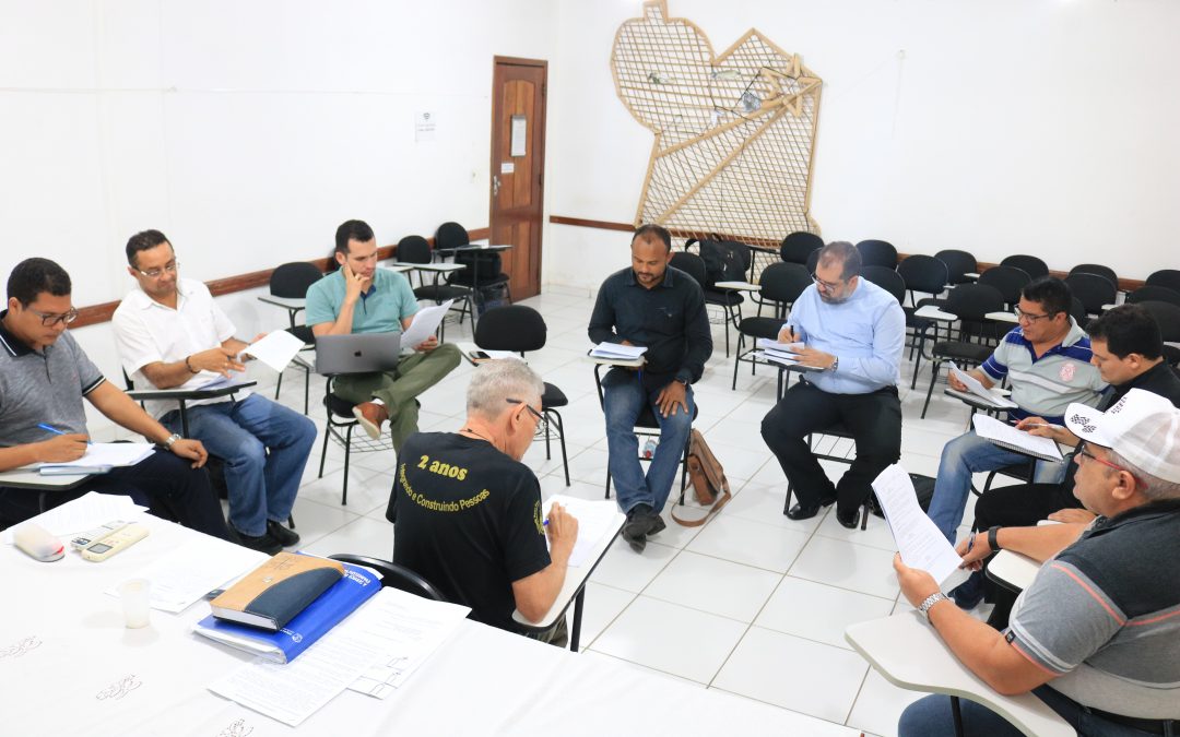 Comissão de Presbíteros em articulação