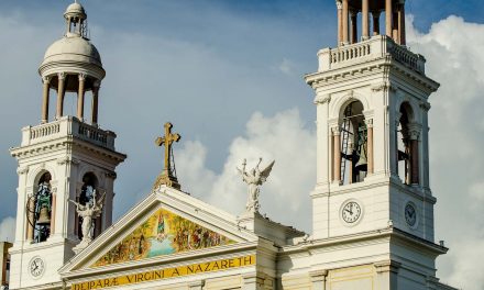 Universitários celebram Missa na Basílica Santuário de Nazaré