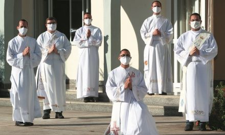 Levantamento aponta 415 padres diocesanos com covid-19 em todo o território brasileiro