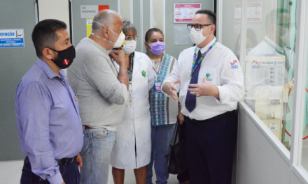 Hospital Regional do Baixo Amazonas recebe visita de comitiva enviada pelo Papa Francisco
