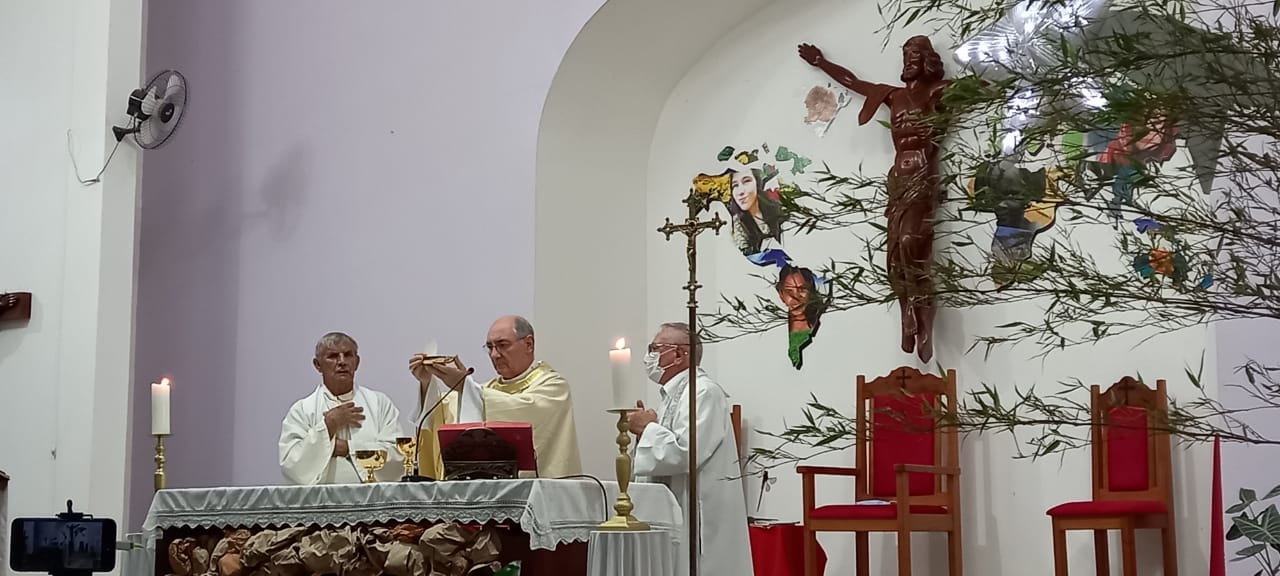 Primeiro ano de Ordenação Eclesiástica de Dom Jesús María Mauleón
