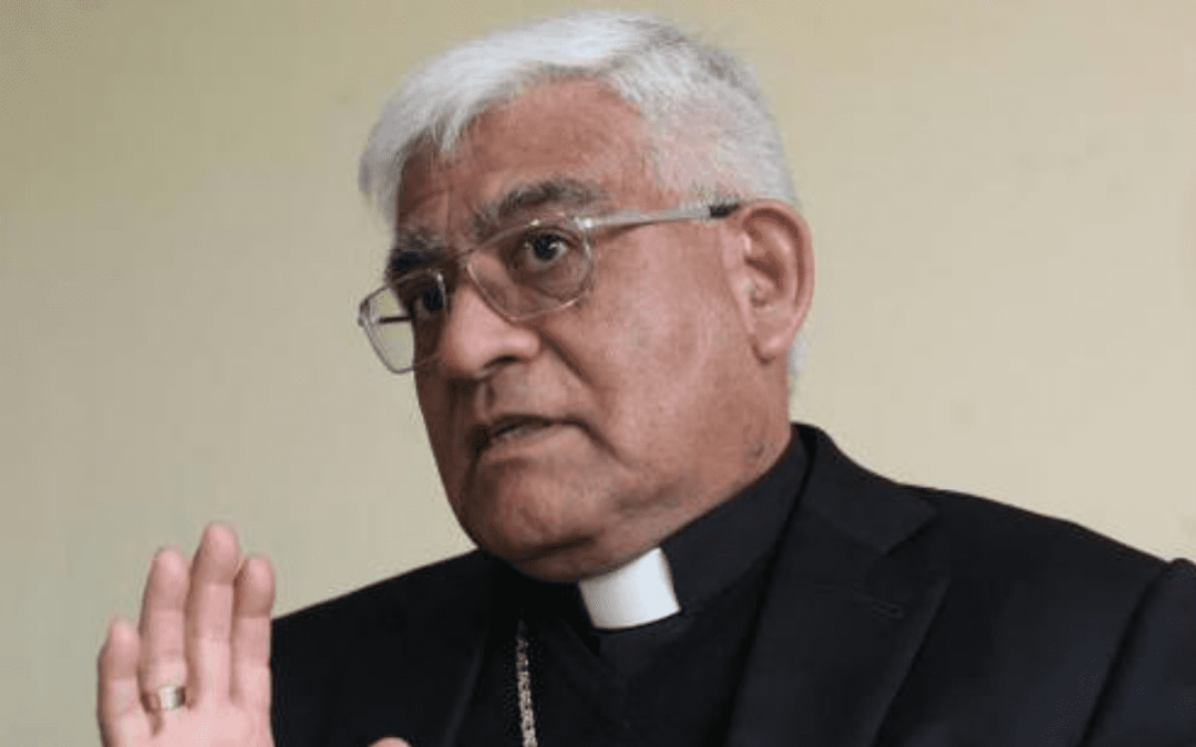 Dom Miguel Cabrejos, presidente do CELAM, apresenta aos bispos do Brasil as ações da Igreja na América Latina