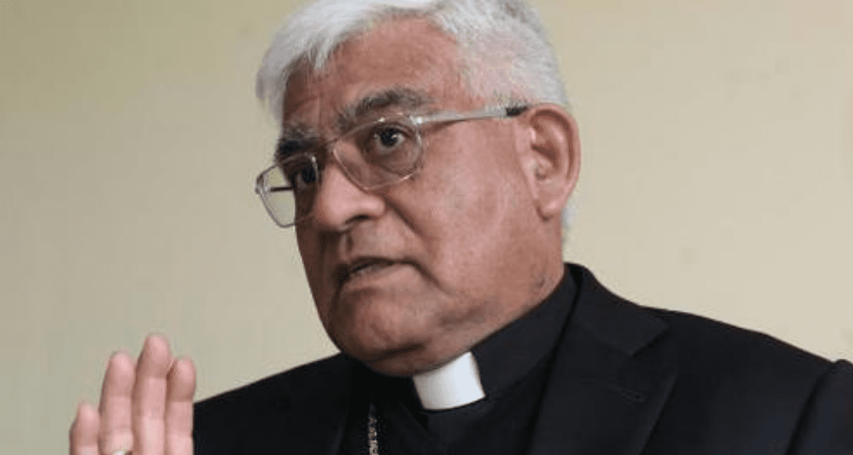 Dom Miguel Cabrejos, presidente do CELAM, apresenta aos bispos do Brasil as ações da Igreja na América Latina