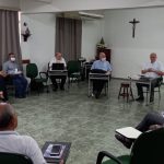 Bispos do Regional Norte 2 participam de reunião reservada para definir o planejamento pastoral.