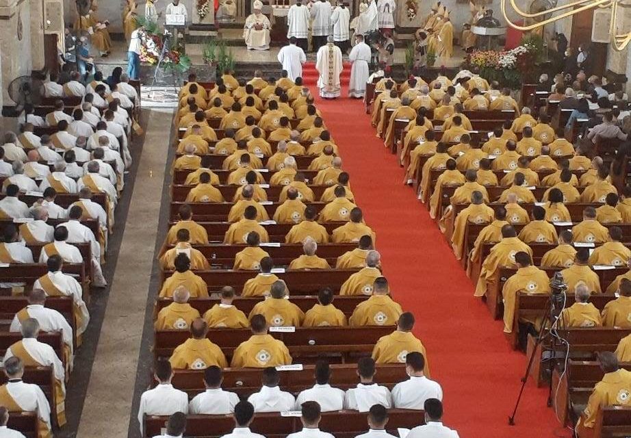 Transferências e trocas de funções dos padres na Arquidiocese de Belém