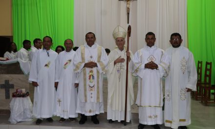 Dom Pedro Conti, Bispo de Macapá ordena diáconos permanentes em celebração solene no município de Ferreira Gomes
