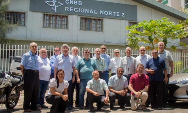 REUNIÃO RESERVADA DOS BISPOS DO REGIONAL NORTE 2 ENCERROU DANDO PASSAGEM PARA O GRANDE DESAFIO JUNTO A JUVENTUDE NA REUNIÃO AMPLIADA