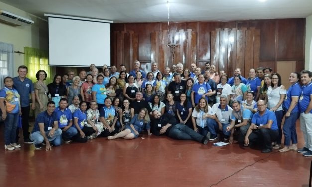 SANTARÉM RÉUNE CASAIS DA PASTORAL FAMILIAR DO REGIONAL NORTE 2 PARA FORMAÇÃO DE PREPARAÇÃO AO SACRAMENTO DO MATRIMÔNIO