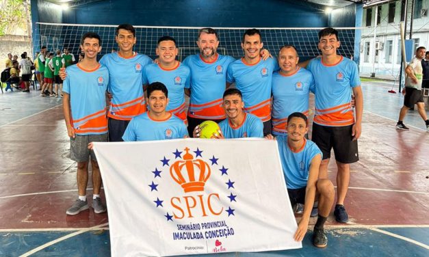 SEMINÁRIO DA ARQUIDIOCESE DE SANTARÉM É BICAMPEÃO DO TORNEIO DE VÔLEI DOS SEMINARISTAS