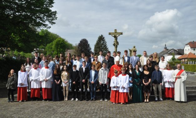 BISPO DA DIOCESE DE ÓBIDOS CELEBROU O SACRAMENTO DA CRISMA NA ALEMANHÃ