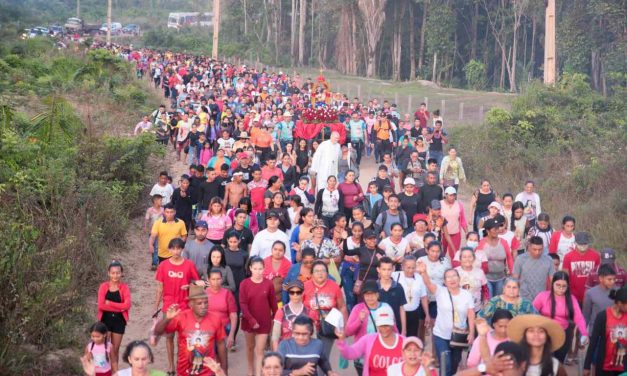 DIOCESE DE ÓBIDOS INICIA AS FESTIVIDADES DE SÃO RAIMUNDO NONATO COM CAMINHADA DE 13KM ATÉ A CIDADE DE CURUÁ NO PARÁ