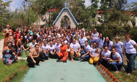 DIOCESE DE ABAETETUBA REALIZOU CURSILHO FEMININO