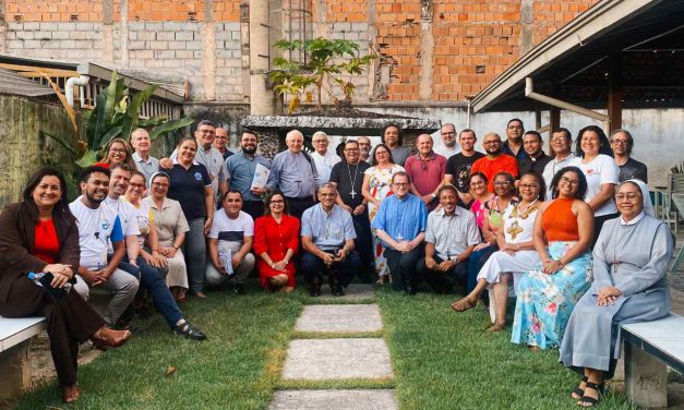 CONSELHO REGIONAL DE PASTORAL DA CNBB NORTE 2 REALIZA ENCONTRO EM CLIMA DE REFLEXÃO E ORAÇÃO