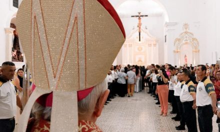 VIGIA DE NAZARÉ E A ESPLENDIDA MATRIZ DEDICADA Á MÃE DEUS