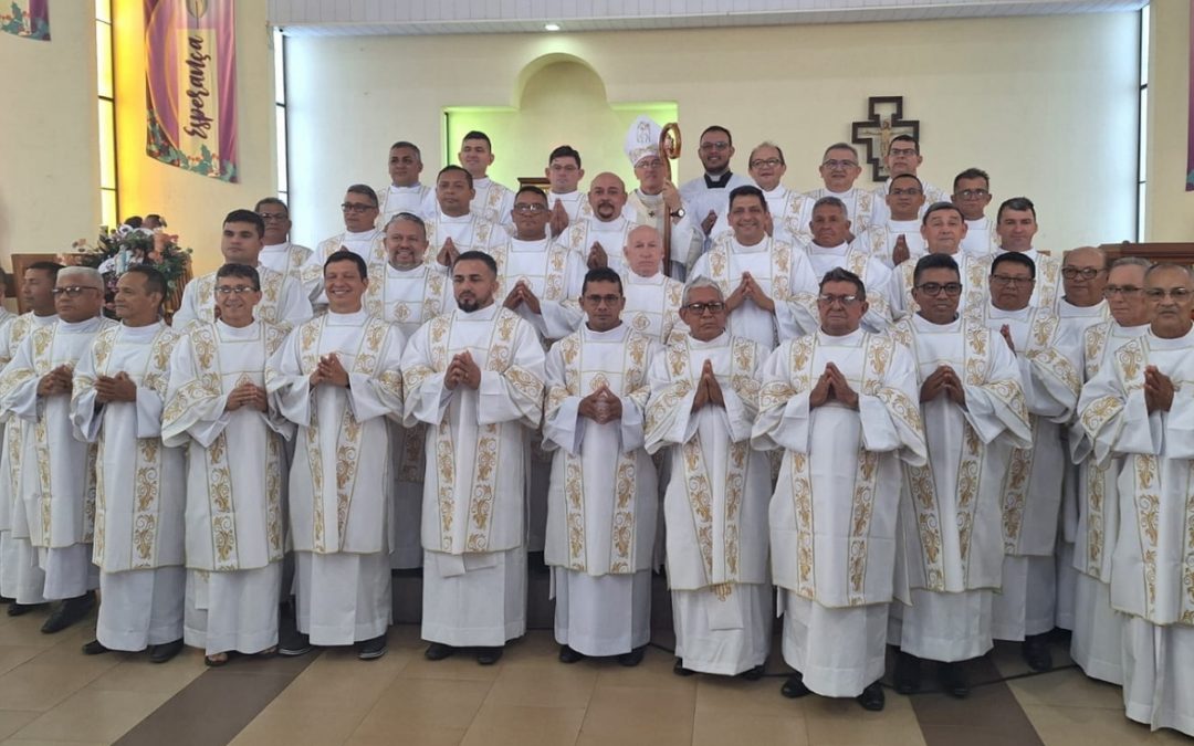 ORDENADOS OS PRIMEIROS DIÁCONOS PERMANENTES DA ARQUIDIOCESE DE SANTARÉM