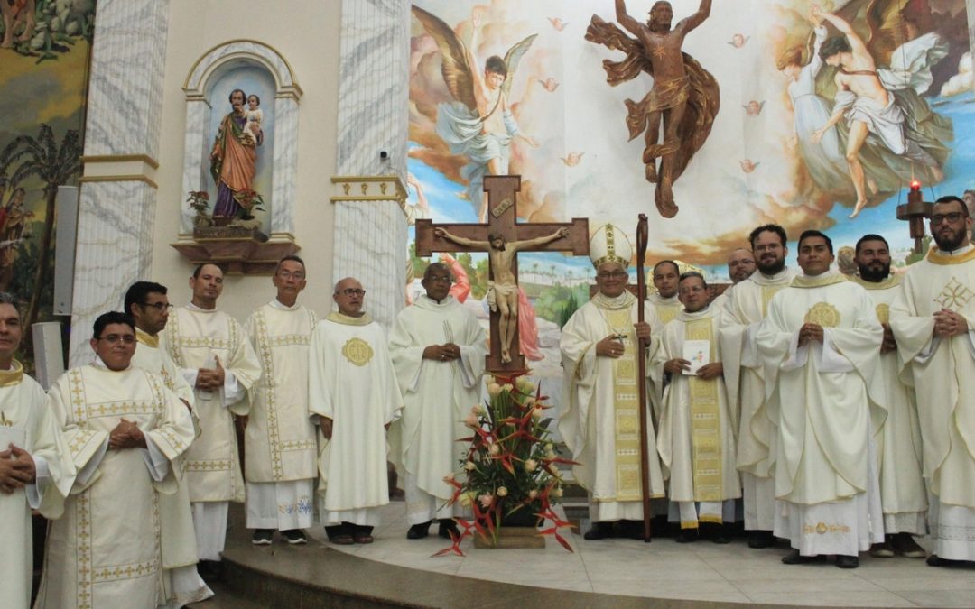 DIOCESE DE BRAGANÇA DO PARÁ ABRE ANO JUBILAR COM RITO SOLENE, PEREGRINAÇÃO E MISSA