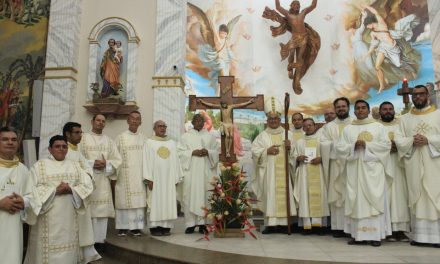 DIOCESE DE BRAGANÇA DO PARÁ ABRE ANO JUBILAR COM RITO SOLENE, PEREGRINAÇÃO E MISSA