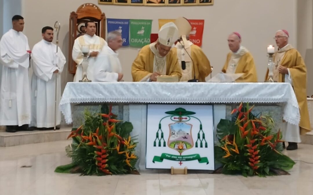 DOM ANTONIO DE ASSIS RIBEIRO TOMA POSSE COMO BISPO DA DIOCESE DE MACAPÁ