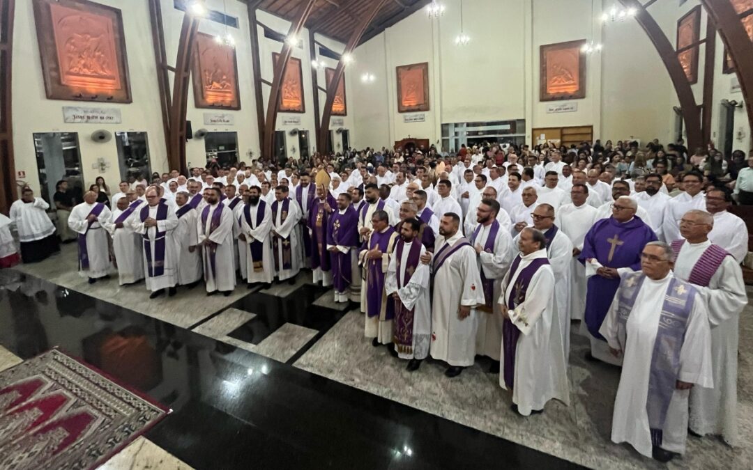 ARQUIDIOCESE DE BELÉM CELEBRA A ADMISSÃO ÀS ORDENS SACRAS DE 99 CANDIDATOS AO DIACONATO PERMANENTE