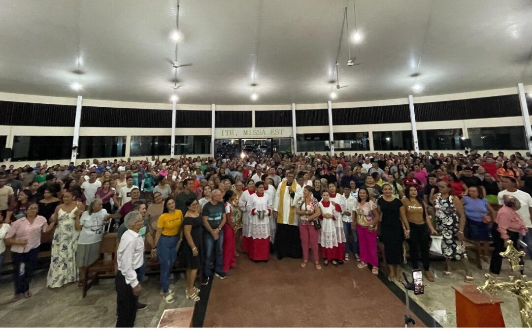 ‘CELEBRAÇÃO DE CURA E LIBERTAÇÃO’ REÚNE MAIS DE 4 MIL PESSOAS EM PARÓQUIA PERTENCENTE A DIOCESE DE PONTA DE PEDRAS