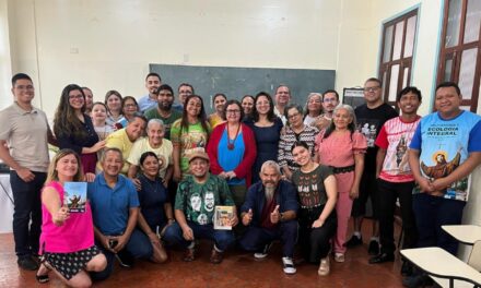 COLABORADORA DO TEXTO BASE DA CF25 DEBATE SOBRE A ECOLOGIA INTEGRAL COM LIDERANÇAS PASTORAIS E SOCIAIS DA DIOCESE DE MACAPÁ