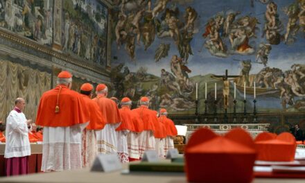 CONCLAVE PARA ELEGER O NOVO PAPA COMEÇA EM 7 DE MAIO