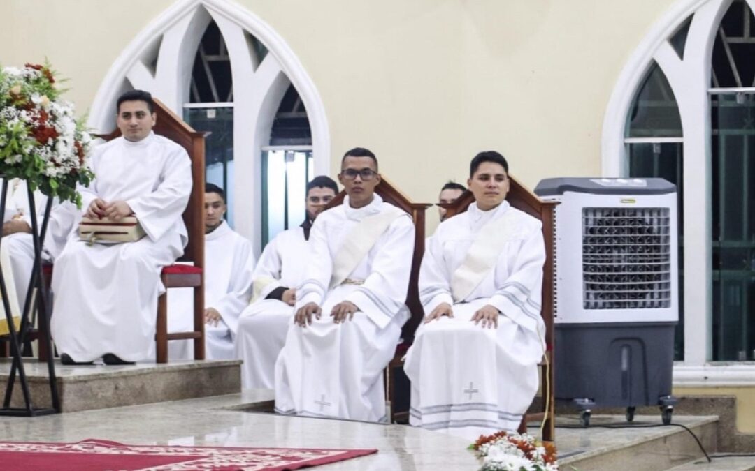UM MOMENTO DE GRAÇA PARA A PRELAZIA DO MARAJÓ COM A ORDENAÇÃO PRESBITERIAL
