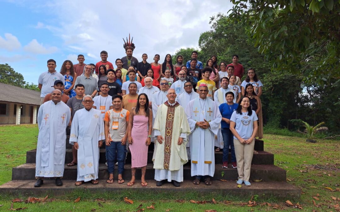 ENCONTRO DO REGIONAL NORTE 2 DA CNBB FORTALECE OS PRIMEIROS PASSOS PARA CRIAÇÃO DA PASTORAL DE JOVENS INDÍGENAS