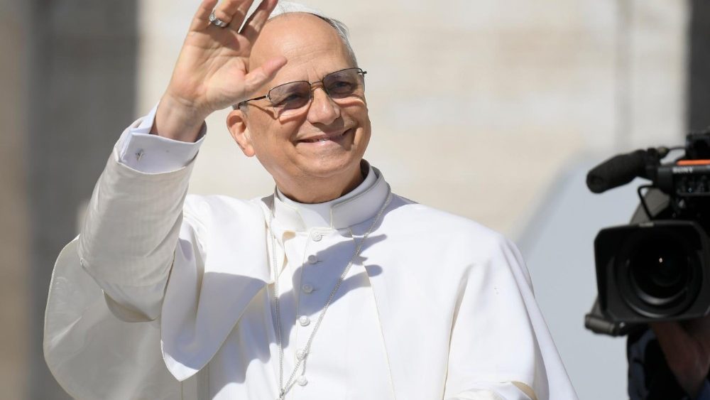 A SAUDAÇÃO DO PAPA AOS PEREGRINOS DE LÍNGUA PORTUGUESA DE MODO ESPECIAL À CAMERATA JOVEM DO RIO DE JANEIRO