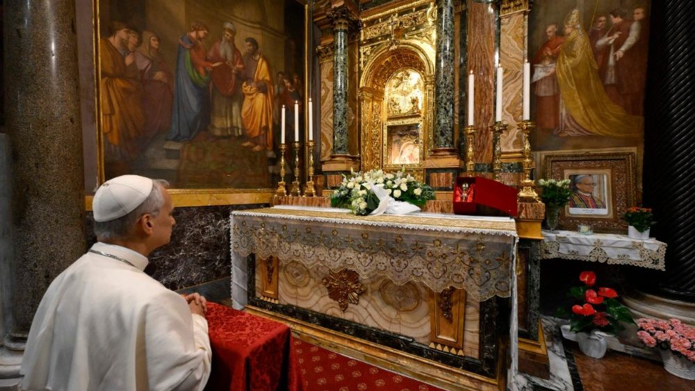 PAPA VISITA SANTUÁRIO DA MÃE DO BOM CONSELHO GENAZZANO
