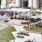INÍCIO DO PONTIFICADO DE LEÃO XIV: LITURGIA SOLENE ENTRE RITOS E SIMBOLOS