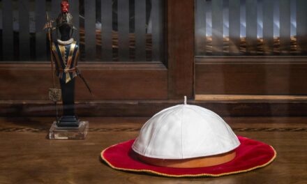 CONCLAVE, EIS COMO SE ELEGE O PAPA