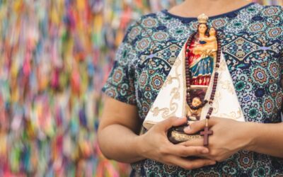 MÃE E RAINHA DA CRIAÇÃO