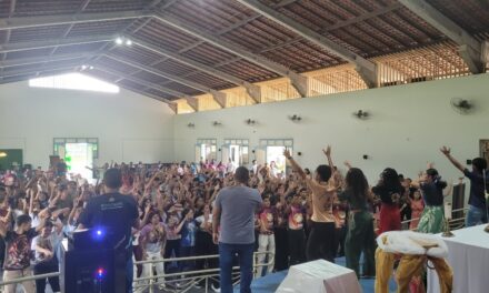 MAIS DE 300 JOVENS REUNIDOS NO PRIMEIRO ENCONTRÃO DA REGIÃO MENINO DEUS DA ARQUIDIOCESE DE BELÉM
