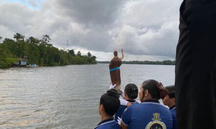 DIOCESE DE CAMETÁ REALIZA CÍRIO FLUVIAL DURANTE A FESTIVIDADE DE SÃO JOÃO BATISTA