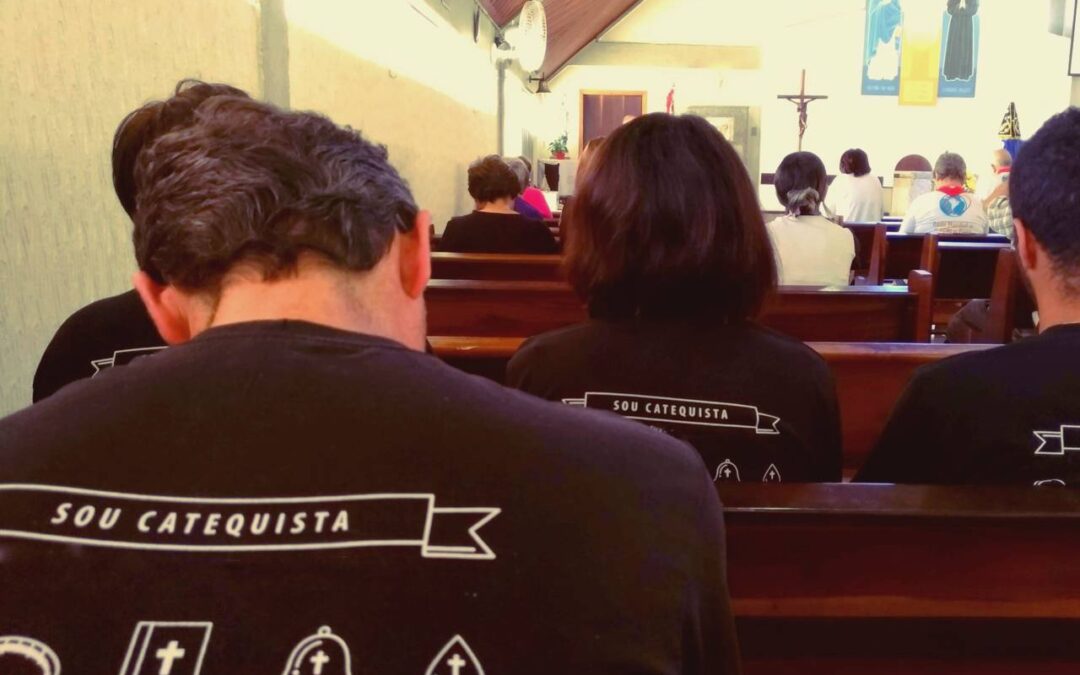 DIA DO CATEQUISTA: COMISSÃO BÍBLICO-CATEQUÉTICA PROPÕE CELEBRAÇÃO ORANTE INSPIRADA NO CORAÇÃO DE JESUS