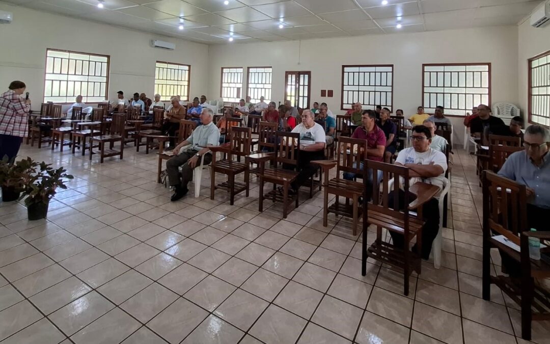 CULTURA DIGITAL E IA SÃO DESTAQUES NA FORMAÇÃO DO CLERO ARQUIDIOCESANO