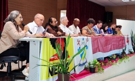 SEMINÁRIO EM SANTARÉM PROMOVE TROCA DE SABERES SOBRE PLANTAS MEDICINAIS E REFLEXÕES PARA A COP30