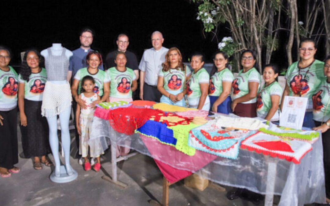 EXPOSIÇÃO DO PROJETO “MULHERES E CRIANÇAS DA AMAZÔNIA”, DURANTE A FESTIVIDADE DE SANT’ANA 2025