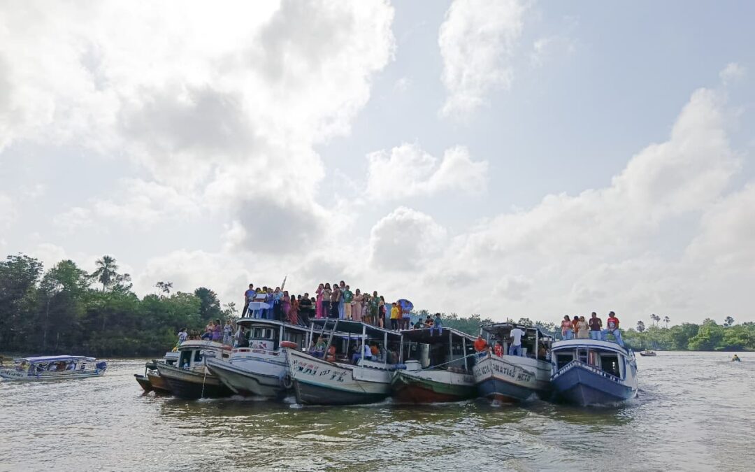 FÉ NAS ÁGUAS: PROCISSÃO FLUVIAL MARCA INÍCIO DO ESTUDO BÍBLICO 2025 NA DIOCESE DE ABAETETUBA