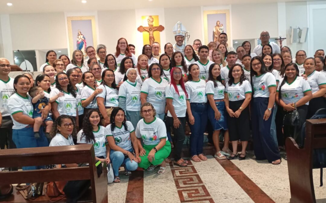 DIOCESE DE PONTA DE PEDRAS REALIZA ENCONTRO DE LÍDERES DA PASTORAL DA CRIANÇA COM PRESENÇA DA COORDENADORA NACIONAL