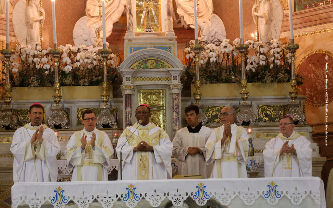 DOM JOÃO MUNIZ CELEBROU O SEGUNDO DIA DA MISSA DOS PREGADORES E REFLETINDO SOBRE A FÉ MARIANA NA BASÍLICA DE NAZARÉ