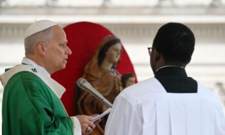 PAPA LEÃO XIV EXALTA MISSIONÁRIOS E MIGRANTES, APELA À DIGNIDADE HUMANA E PEDE PAZ NO MUNDO